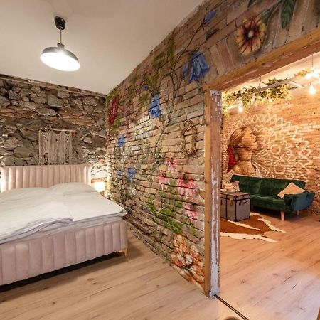 Accommodation At The Folklore Apartment Bratislava Exterior foto