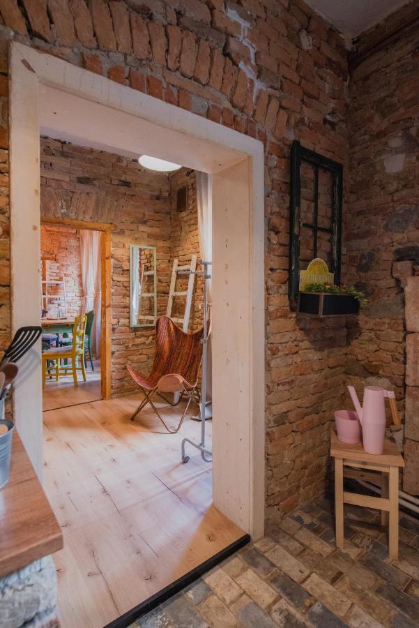 Accommodation At The Folklore Apartment Bratislava Exterior foto